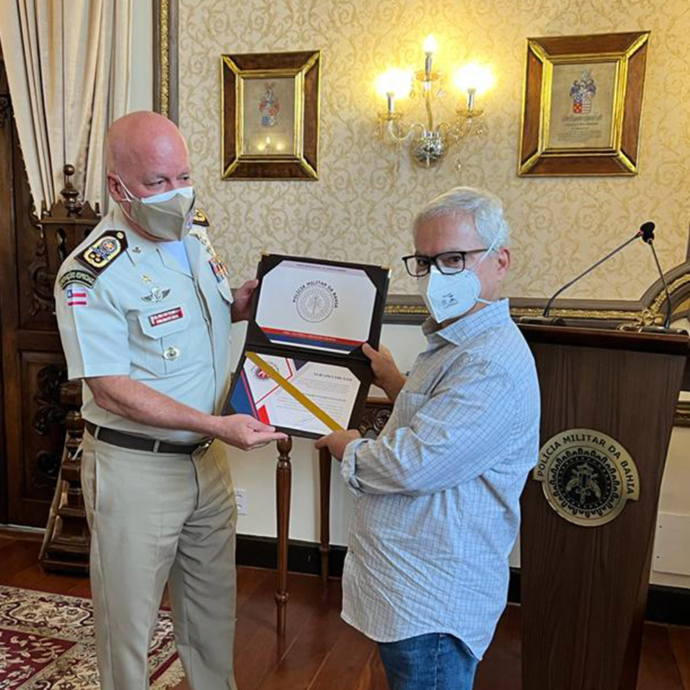 PM BA concede homenagem